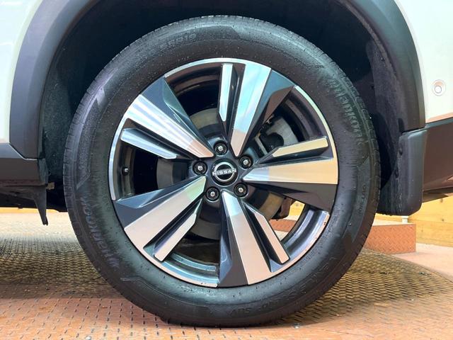 エクストレイル G e-4ORCE 4WD 禁煙 純正12型ナビ 全周囲カメラ プロパイロット 後方車両検知 デジタルミラー 電動リアゲート 全席シートヒーター メモリーシート LEDヘッド ETC 純正19インチアルミ(29枚目)