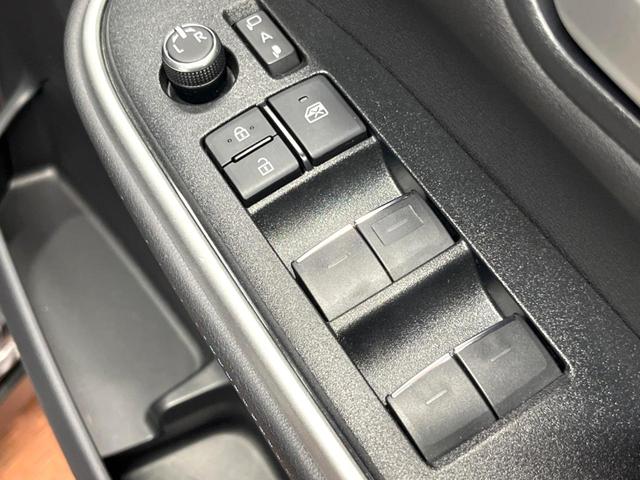 ヴォクシー S-Z ユニバーサルステップ 快適利便パック 10型ナビ フリップダウン 全周囲カメラ レーダークルーズ パワーバックドア デジタルミラー ブラインドスポットモニター 両側パワスラ ドラレコ ETC 禁煙車(32枚目)