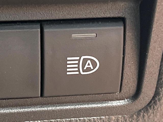 ヤリスクロス ハイブリッドZ 8型ナビ 全周囲カメラ レーダークルーズ セーフティセンス 車線逸脱警報 ブラインドスポットモニター シートヒーター 1500Wコンセント ドラレコ ETC LEDヘッド 純正18インチアルミ 禁煙車(8枚目)