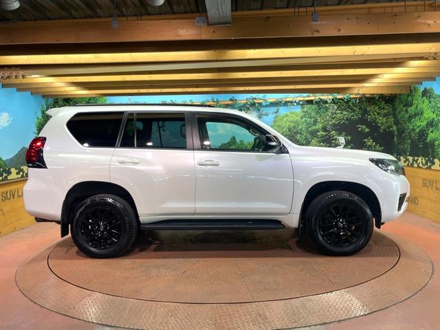 ランドクルーザープラド TX Lパッケージ 70thアニバーサリーリミテッド 禁煙 7人 純正9型ナビ バックカメラ レーダークルーズ 茶革 パワーシート シートベンチレーション LEDヘッド オートハイビーム クリアランスソナー ETC 純正18インチアルミ ルーフレール(18枚目)