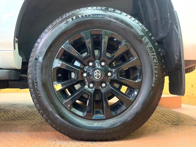 ランドクルーザープラド TX Lパッケージ 70thアニバーサリーリミテッド 禁煙 7人 純正9型ナビ バックカメラ レーダークルーズ 茶革 パワーシート シートベンチレーション LEDヘッド オートハイビーム クリアランスソナー ETC 純正18インチアルミ ルーフレール(33枚目)