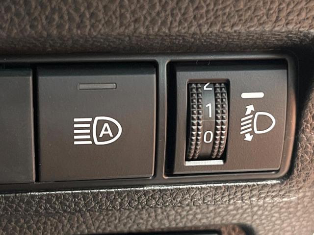 カローラクロス ハイブリッド G 禁煙車 純正8型ナビ バックカメラ トヨタセーフティセンス レーダークルーズ スマートキー LEDヘッド&フォグ ETC オートハイビーム デュアルエアコン 純正17インチアルミ(7枚目)