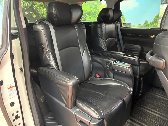 ヴェルファイア 2.5Z Gエディション 禁煙車 純正SDナビ バックカメラ フリップダウンモニター クルーズコントロール メモリーシート 電動リアゲート ETC LEDヘッド 純正18インチアルミ 両側電動ドア デュアルオートエアコン(12枚目)