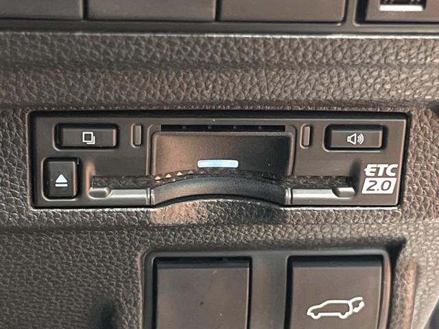 カローラクロス ハイブリッド Z 禁煙 ガラスルーフ 10型ナビ 全周囲カメラ レーダークルーズ ブラインドスポットモニター 電動リアゲート シートヒーター ハーフレザー LEDヘッド オートハイビーム 純正18インチアルミ ETC(11枚目)