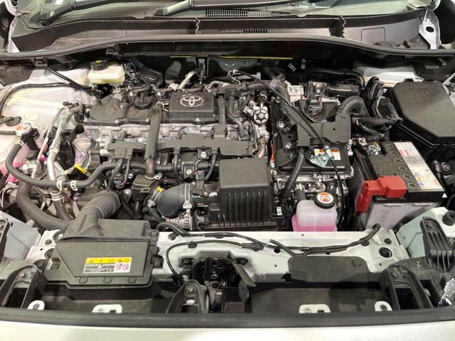 カローラクロス ハイブリッド Z 禁煙 ガラスルーフ 10型ナビ 全周囲カメラ レーダークルーズ ブラインドスポットモニター 電動リアゲート シートヒーター ハーフレザー LEDヘッド オートハイビーム 純正18インチアルミ ETC(19枚目)