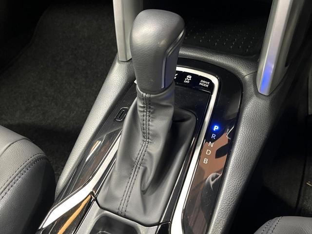 カローラクロス ハイブリッド Z 禁煙 ガラスルーフ 10型ナビ 全周囲カメラ レーダークルーズ ブラインドスポットモニター 電動リアゲート シートヒーター ハーフレザー LEDヘッド オートハイビーム 純正18インチアルミ ETC(46枚目)