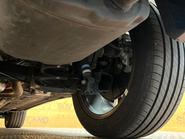 カローラクロス ハイブリッド Z 禁煙 ガラスルーフ 10型ナビ 全周囲カメラ レーダークルーズ ブラインドスポットモニター 電動リアゲート シートヒーター ハーフレザー LEDヘッド オートハイビーム 純正18インチアルミ ETC(55枚目)