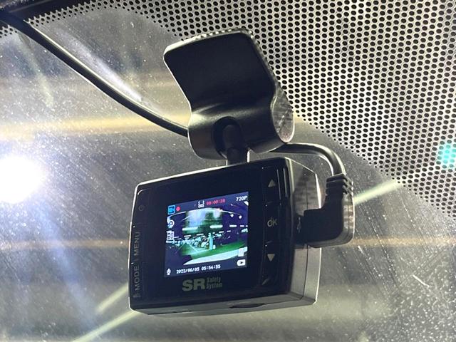 カローラクロス ハイブリッド Z 禁煙 ガラスルーフ 10型ナビ 全周囲カメラ レーダークルーズ ブラインドスポットモニター 電動リアゲート シートヒーター ハーフレザー LEDヘッド オートハイビーム 純正18インチアルミ ETC(60枚目)