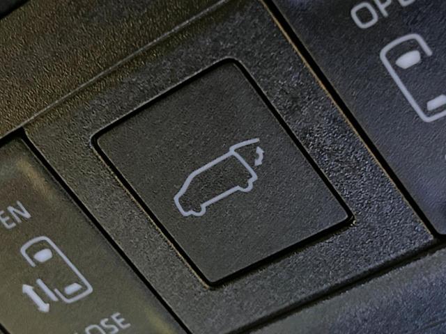 ヴォクシー S-Z 禁煙 快適利便パック 純正10型ナビ フリップダウン 全周囲カメラ レーダークルーズ セーフティセンス デジタルミラー 電動リアゲート シートヒーター ハーフレザー 三眼LED 純正17インチアルミ(8枚目)