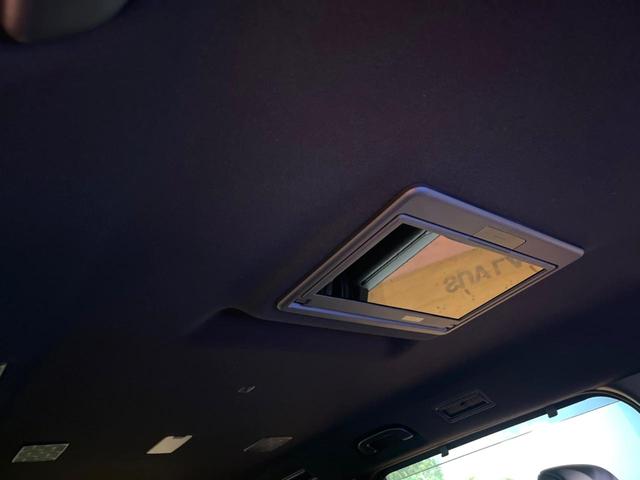 ヴォクシー S-Z 禁煙 快適利便パック 純正10型ナビ フリップダウン 全周囲カメラ レーダークルーズ セーフティセンス デジタルミラー 電動リアゲート シートヒーター ハーフレザー 三眼LED 純正17インチアルミ(23枚目)