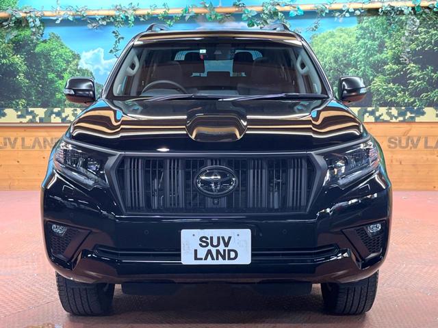 ランドクルーザープラド TX Lパッケージ マットブラックエディション 禁煙車 サンルーフ 純正ナビ 全周囲カメラ レーダークルーズ パワーシート ブラインドスポットモニター オートマチックハイビーム シートベンチレーション 黒革シート LEDヘッド 純正18インチアルミ(17枚目)