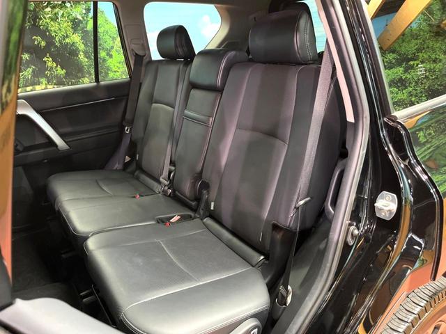 ランドクルーザープラド TX Lパッケージ マットブラックエディション 禁煙車 サンルーフ 純正ナビ 全周囲カメラ レーダークルーズ パワーシート ブラインドスポットモニター オートマチックハイビーム シートベンチレーション 黒革シート LEDヘッド 純正18インチアルミ(23枚目)