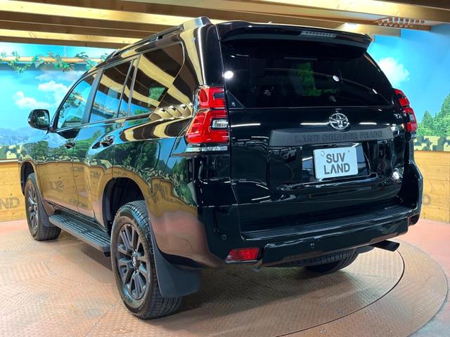 ランドクルーザープラド TX Lパッケージ マットブラックエディション 禁煙車 サンルーフ 純正ナビ 全周囲カメラ レーダークルーズ パワーシート ブラインドスポットモニター オートマチックハイビーム シートベンチレーション 黒革シート LEDヘッド 純正18インチアルミ(61枚目)