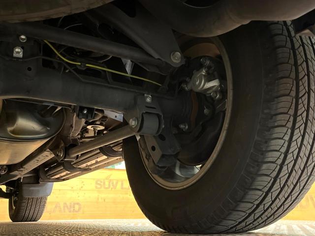 ランドクルーザープラド TX Lパッケージ マットブラックエディション 禁煙車 サンルーフ 純正ナビ 全周囲カメラ レーダークルーズ パワーシート ブラインドスポットモニター オートマチックハイビーム シートベンチレーション 黒革シート LEDヘッド 純正18インチアルミ(63枚目)