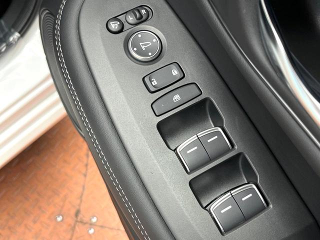 ZR-V Z 禁煙車 純正9型ナビ BOSEサウンド 全周囲カメラ レーダークルーズ ブラインドスポットモニター 電動リアゲート メモリーシート シートヒーター ステアリングヒーター LEDヘッド ETC(33枚目)