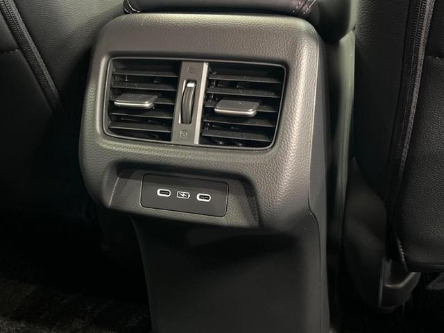 ZR-V Z 禁煙車 純正9型ナビ BOSEサウンド 全周囲カメラ レーダークルーズ ブラインドスポットモニター 電動リアゲート メモリーシート シートヒーター ステアリングヒーター LEDヘッド ETC(62枚目)
