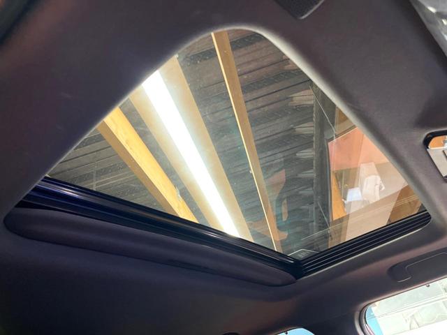 ランドクルーザー250 VX 禁煙車 7人乗り サンルーフ 純正12型ナビ 全周囲カメラ JBLサウンド デジタルインナーミラー ブラインドスポットモニター レーダークルーズ 電動リアゲート 黒側 シートベンチレーション ETC(3枚目)