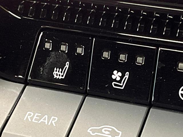 ランドクルーザー250 VX 禁煙車 7人乗り サンルーフ 純正12型ナビ 全周囲カメラ JBLサウンド デジタルインナーミラー ブラインドスポットモニター レーダークルーズ 電動リアゲート 黒側 シートベンチレーション ETC(9枚目)