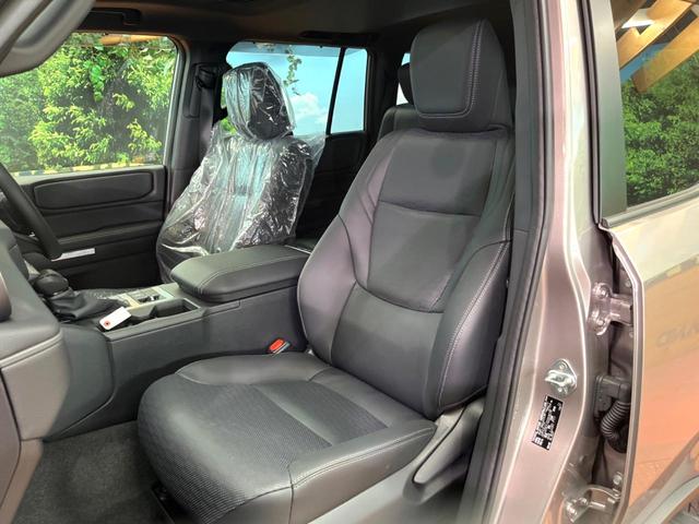 ランドクルーザー250 VX 禁煙車 7人乗り サンルーフ 純正12型ナビ 全周囲カメラ JBLサウンド デジタルインナーミラー ブラインドスポットモニター レーダークルーズ 電動リアゲート 黒側 シートベンチレーション ETC(26枚目)