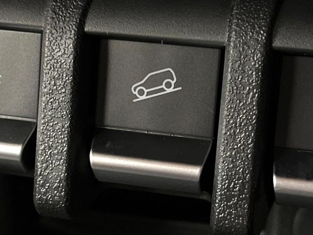 ジムニー ＸＣ　届出済未使用車　衝突軽減装置　クルコン　クリアランスソナー　オートハイビーム　シートヒーター　ダウンヒルアシスト　アイドリングストップ　電動格納ミラー　キーレス　スマートキー（8枚目）