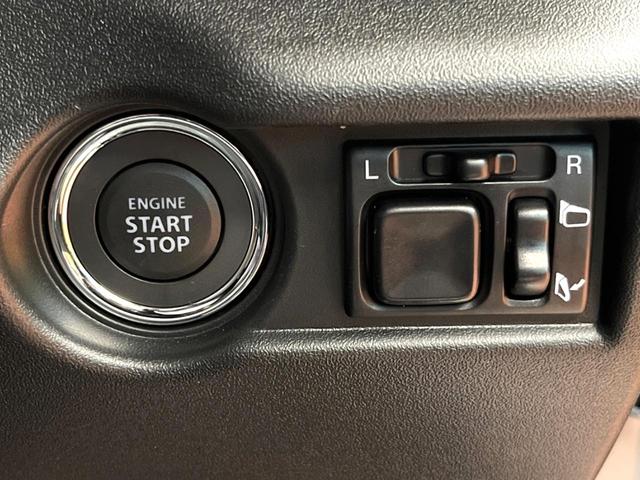 ジムニー ＸＣ　届出済未使用車　衝突軽減装置　クルコン　クリアランスソナー　オートハイビーム　シートヒーター　ダウンヒルアシスト　アイドリングストップ　電動格納ミラー　キーレス　スマートキー（27枚目）