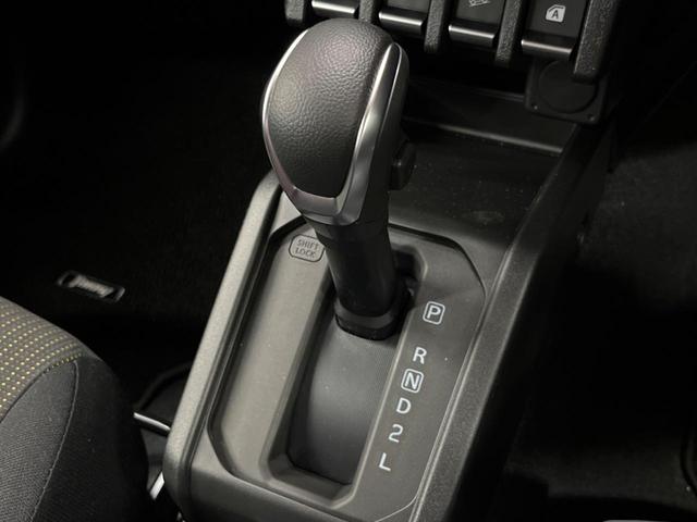 ジムニー ＸＣ　届出済未使用車　衝突軽減装置　クルコン　クリアランスソナー　オートハイビーム　シートヒーター　ダウンヒルアシスト　アイドリングストップ　電動格納ミラー　キーレス　スマートキー（42枚目）