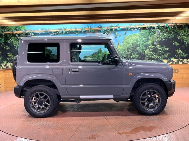 ジムニー ＸＣ　届出済未使用車　衝突軽減装置　クルコン　クリアランスソナー　オートハイビーム　シートヒーター　ダウンヒルアシスト　アイドリングストップ　電動格納ミラー　キーレス　スマートキー（45枚目）