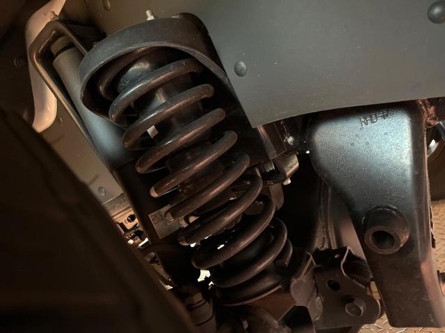 ランドクルーザー70 AX 禁煙車 9型ナビ バックカメラ 衝突軽減装置 ハーフレザーシート LEDヘッドライト デジタルミラー 車線逸脱警報 オートライト 16インチアルミ(20枚目)