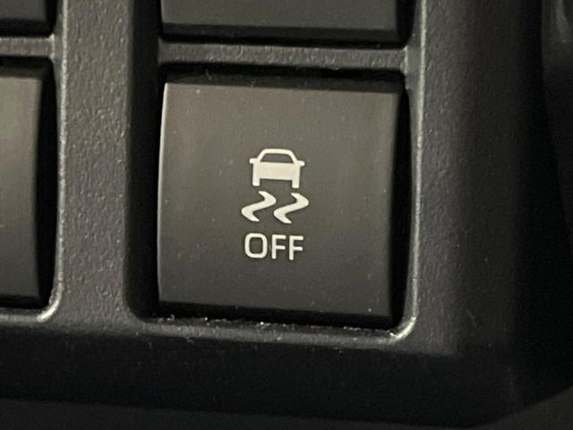 ランドクルーザー７０ ＡＸ　禁煙車　ＳＤナビフルセグ　衝突軽減装置　クルコン　レーンキープ　横滑り防止装置　ダウンヒルアシスト　ＬＥＤヘッド＆フォグ　プライバシーガラス　バックカメラ　Ｂｌｕｅｔｏｏｔｈ　ＥＴＣ（7枚目）