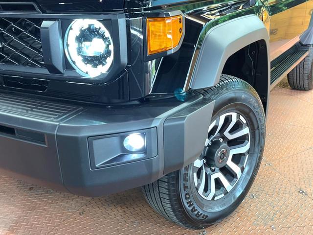 ランドクルーザー７０ ＡＸ　禁煙車　ＳＤナビフルセグ　衝突軽減装置　クルコン　レーンキープ　横滑り防止装置　ダウンヒルアシスト　ＬＥＤヘッド＆フォグ　プライバシーガラス　バックカメラ　Ｂｌｕｅｔｏｏｔｈ　ＥＴＣ（13枚目）