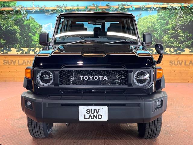 ランドクルーザー７０ ＡＸ　禁煙車　ＳＤナビフルセグ　衝突軽減装置　クルコン　レーンキープ　横滑り防止装置　ダウンヒルアシスト　ＬＥＤヘッド＆フォグ　プライバシーガラス　バックカメラ　Ｂｌｕｅｔｏｏｔｈ　ＥＴＣ（15枚目）