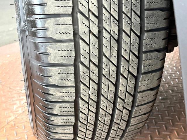 ランドクルーザー７０ ＡＸ　禁煙車　ＳＤナビフルセグ　衝突軽減装置　クルコン　レーンキープ　横滑り防止装置　ダウンヒルアシスト　ＬＥＤヘッド＆フォグ　プライバシーガラス　バックカメラ　Ｂｌｕｅｔｏｏｔｈ　ＥＴＣ（26枚目）