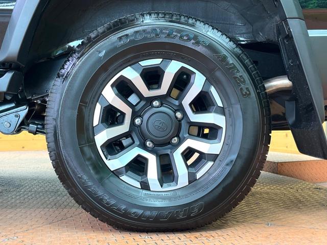 ランドクルーザー７０ ＡＸ　禁煙車　ＳＤナビフルセグ　衝突軽減装置　クルコン　レーンキープ　横滑り防止装置　ダウンヒルアシスト　ＬＥＤヘッド＆フォグ　プライバシーガラス　バックカメラ　Ｂｌｕｅｔｏｏｔｈ　ＥＴＣ（27枚目）
