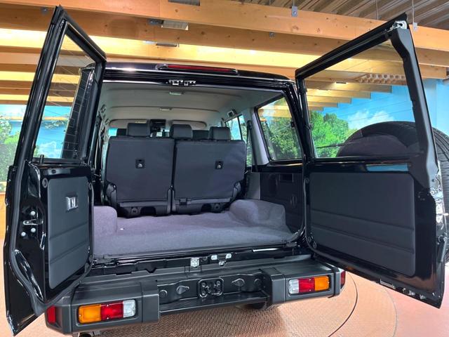 ランドクルーザー７０ ＡＸ　禁煙車　ＳＤナビフルセグ　衝突軽減装置　クルコン　レーンキープ　横滑り防止装置　ダウンヒルアシスト　ＬＥＤヘッド＆フォグ　プライバシーガラス　バックカメラ　Ｂｌｕｅｔｏｏｔｈ　ＥＴＣ（52枚目）