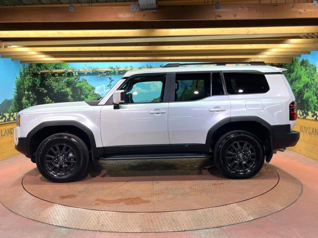 ランドクルーザー250 VX サンルーフ 12型ナビ 全周囲カメラ レーダークルーズ ブラインドスポットモニター デジタルミラー 丸目LEDヘッド 本革 ベンチレーション メモリーシート ステアリングヒーター パワーバックドア(58枚目)