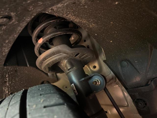 ヴェゼル e:HEV Z 禁煙車 純正SDナビ バックカメラ 衝突軽減装置 レーダークルーズ 電動リアゲート ハーフレザー シートヒーター LEDヘッド ブラインドスポットモニター 純正18インチアルミ(20枚目)