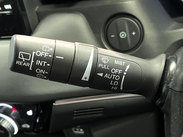 ヴェゼル e:HEV Z 禁煙車 純正SDナビ バックカメラ 衝突軽減装置 レーダークルーズ 電動リアゲート ハーフレザー シートヒーター LEDヘッド ブラインドスポットモニター 純正18インチアルミ(42枚目)