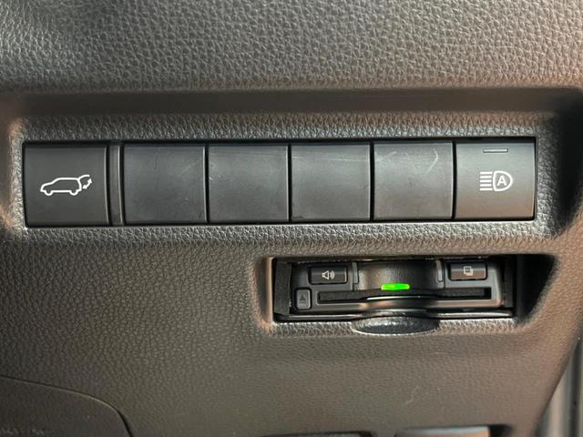 RAV4 アドベンチャー 禁煙 TRDルーフラック TRDバンパーガーニッシュ 9型ナビ バックカメラ レーダークルーズ 電動リアゲート LEDヘッド オートハイビーム パワーシート 純正19インチアルミ ETC(33枚目)