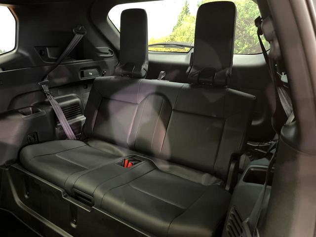 アウトランダーＰＨＥＶ Ｐ　サンルーフ　ＢＯＳＥサウンド　メーカーナビ　全周囲カメラ　マイパイロット　ブラインドスポットモニター　パワーバックドア　メモリーシート　革シート　ＬＥＤヘッド　純正２０インチアルミ　パドルシフト（24枚目）