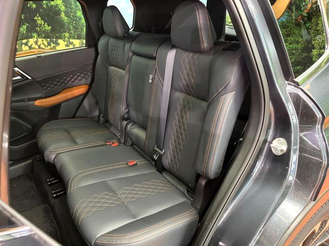 アウトランダーＰＨＥＶ Ｐ　サンルーフ　ＢＯＳＥサウンド　メーカーナビ　全周囲カメラ　マイパイロット　ブラインドスポットモニター　パワーバックドア　メモリーシート　革シート　ＬＥＤヘッド　純正２０インチアルミ　パドルシフト（25枚目）