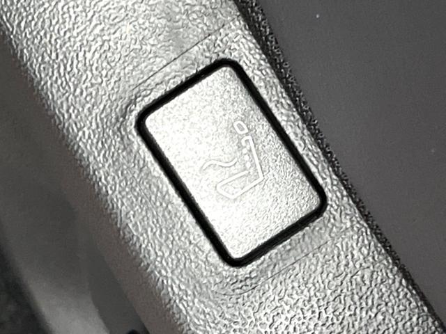 アウトランダーＰＨＥＶ Ｐ　サンルーフ　ＢＯＳＥサウンド　メーカーナビ　全周囲カメラ　マイパイロット　ブラインドスポットモニター　パワーバックドア　メモリーシート　革シート　ＬＥＤヘッド　純正２０インチアルミ　パドルシフト（27枚目）