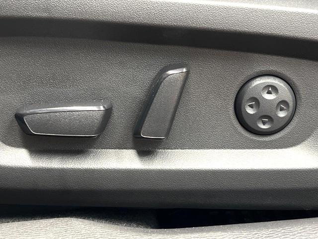 アウトランダーＰＨＥＶ Ｐ　サンルーフ　ＢＯＳＥサウンド　メーカーナビ　全周囲カメラ　マイパイロット　ブラインドスポットモニター　パワーバックドア　メモリーシート　革シート　ＬＥＤヘッド　純正２０インチアルミ　パドルシフト（29枚目）