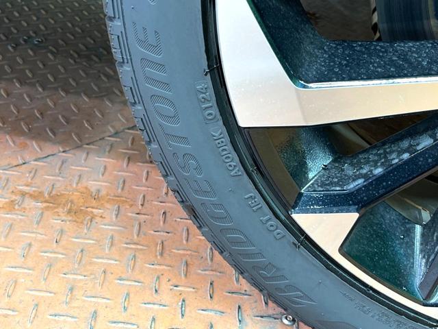 アウトランダーＰＨＥＶ Ｐ　サンルーフ　ＢＯＳＥサウンド　メーカーナビ　全周囲カメラ　マイパイロット　ブラインドスポットモニター　パワーバックドア　メモリーシート　革シート　ＬＥＤヘッド　純正２０インチアルミ　パドルシフト（34枚目）