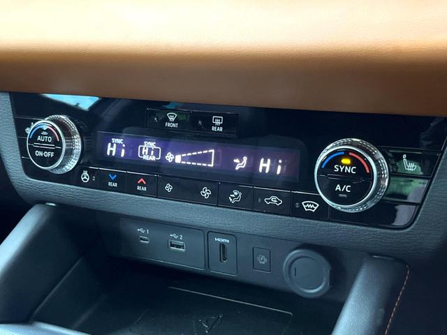 アウトランダーＰＨＥＶ Ｐ　サンルーフ　ＢＯＳＥサウンド　メーカーナビ　全周囲カメラ　マイパイロット　ブラインドスポットモニター　パワーバックドア　メモリーシート　革シート　ＬＥＤヘッド　純正２０インチアルミ　パドルシフト（48枚目）