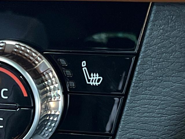 アウトランダーＰＨＥＶ Ｐ　サンルーフ　ＢＯＳＥサウンド　メーカーナビ　全周囲カメラ　マイパイロット　ブラインドスポットモニター　パワーバックドア　メモリーシート　革シート　ＬＥＤヘッド　純正２０インチアルミ　パドルシフト（51枚目）