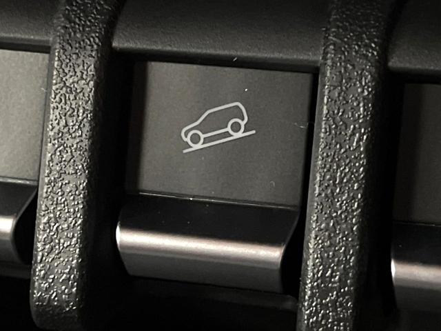 ジムニー ＸＣ　届出済未使用車　クルコン　シートヒーター　ダウンヒルアシスト　ＬＥＤヘッド＆フォグ　純正１６インチアルミ　横滑り防止装置　アイドリングストップ　スマートキー　オートライト　オートエアコン（5枚目）