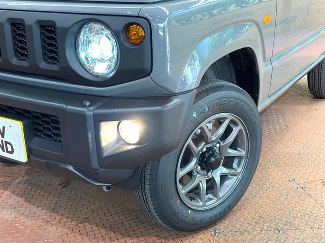 ジムニー ＸＣ　届出済未使用車　クルコン　シートヒーター　ダウンヒルアシスト　ＬＥＤヘッド＆フォグ　純正１６インチアルミ　横滑り防止装置　アイドリングストップ　スマートキー　オートライト　オートエアコン（14枚目）