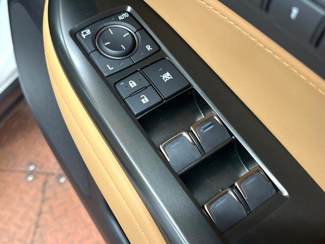 ＮＸ ＮＸ３５０ｈ　バージョンＬ　サンルーフ　モデリスタエアロ　全周囲カメラ　レーダークルーズコントロール　ブラインドスポットモニター　禁煙車　電動リアゲート　レザーシート　全席シートヒーター　前席シートエアコン　ＥＴＣ　ドラレコ（27枚目）