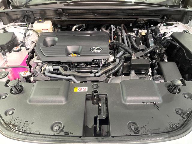 ＮＸ ＮＸ３５０ｈ　バージョンＬ　１４型ナビ　全周囲カメラ　レーダークルーズ　ブラインドスポットモニター　パワーバックドア　ベンチレーション　ＥＴＣ　革シート　メモリーシート　オートハイビーム　ＬＥＤヘッド　純正２０インチアルミ（19枚目）