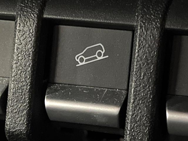 ジムニーノマド ＦＣ　セーフティサポート　レーダークルーズ　シートヒーター　ダウンヒルアシスト　横滑り防止装置　ＬＥＤヘッド＆フォグ　純正１５インチアルミ　オートエアコン　オートライト　ＥＴＣ　スマートキー（6枚目）